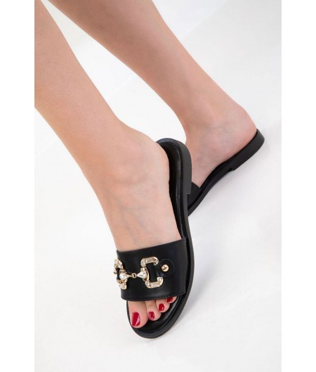 Toha Siyah Cilt Tokalı Terlik