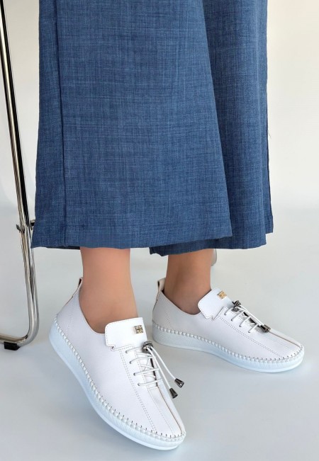 Warte Beyaz Deri Bağcıklı Spor Ayakkabı