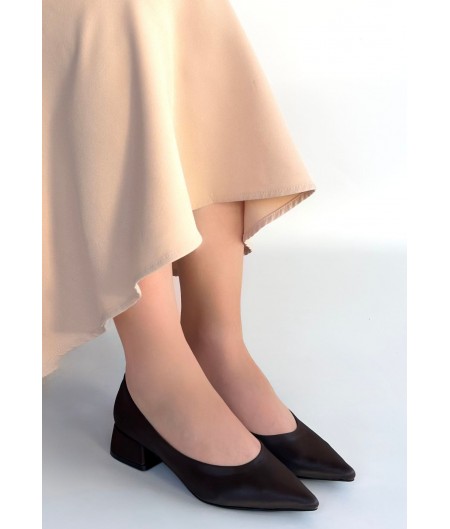 Ferla Acı Kahve Cilt Topuklu Ayakkabı Ferla Acı Kahve Cilt Topuklu Ayakkabı