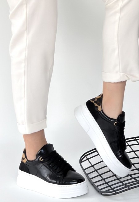 Jetan Siyah Rugan Bağcıklı Spor Ayakkabı