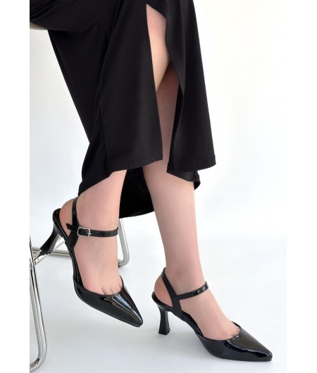 Suden Siyah Rugan Topuklu Ayakkabı Suden Siyah Rugan Topuklu Ayakkabı