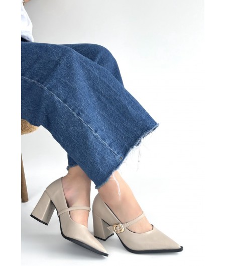 Nıvra Bej Cilt Topuklu Ayakkabı Nıvra Bej Cilt Topuklu Ayakkabı