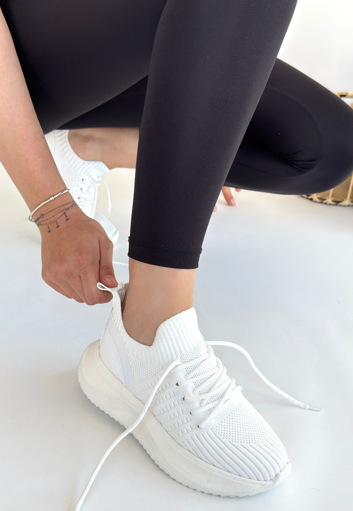 Jindy Beyaz Triko Bağcıklı Spor Ayakkabı