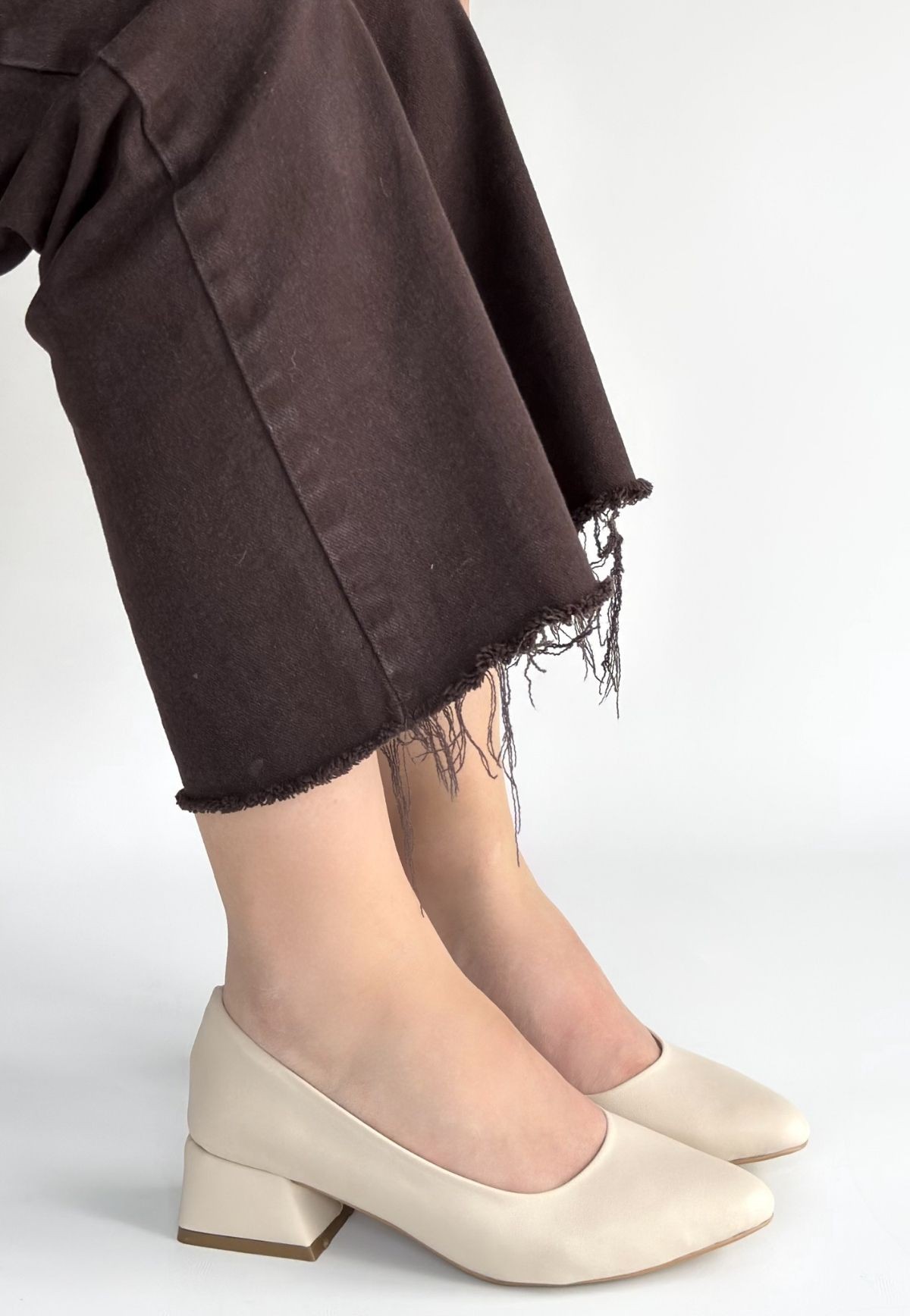 Desniy Erbilden Bej Cilt Topuklu Kadın Ayakkabı 3 CM Topuk