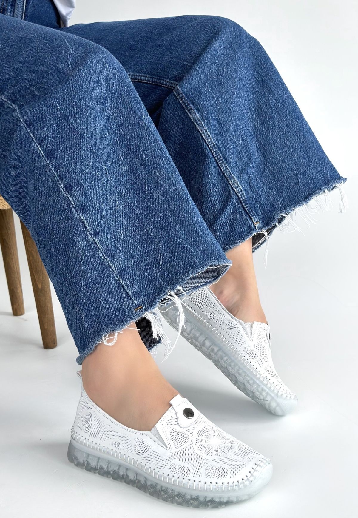 Rinna Beyaz Hakiki Deri Ortopedik Spor Ayakkabı, Kadın